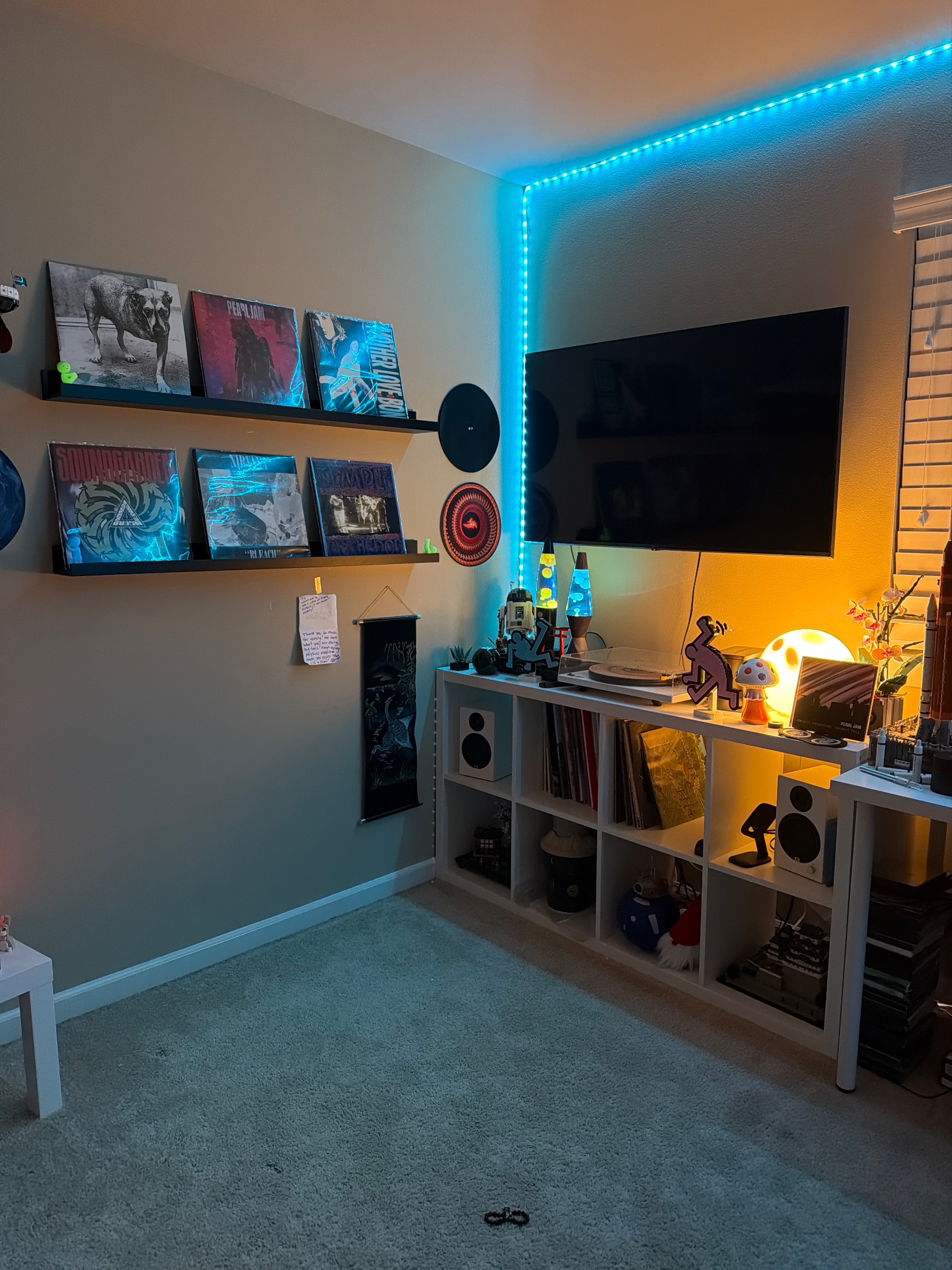 Breckens_Vinyl setup cover