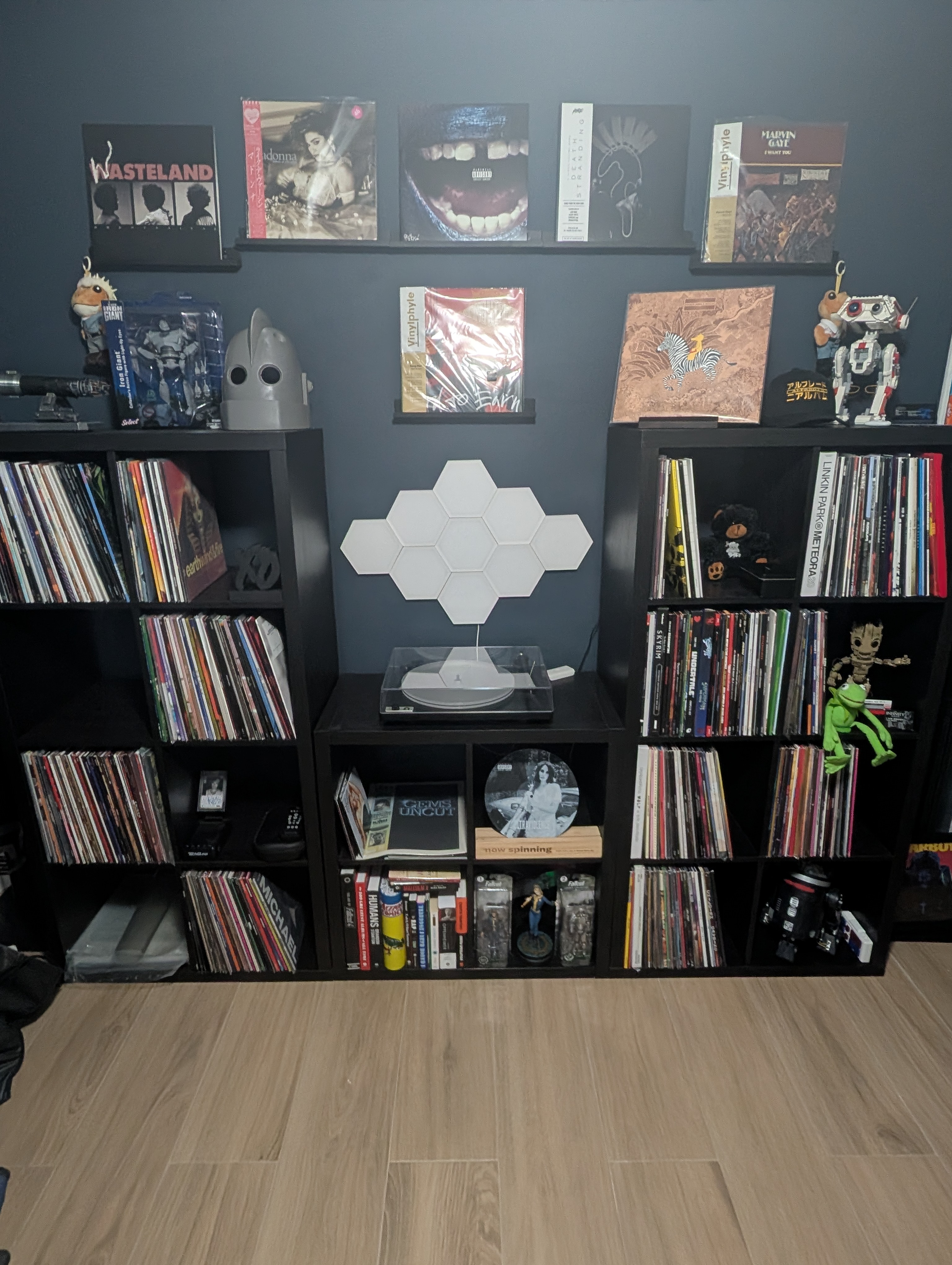 XOGutierrez music room cover
